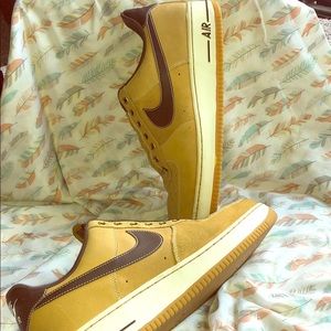 MENS AIR FORCE SIZE 12